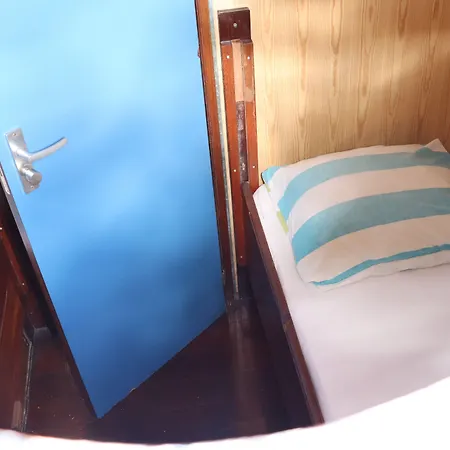 Intersail Hostel - Avontuur Amsterdam