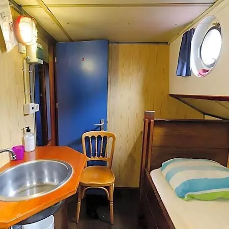 Intersail Hostel - Avontuur *