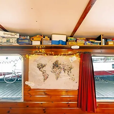 Intersail Hostel - Avontuur Amsterdam