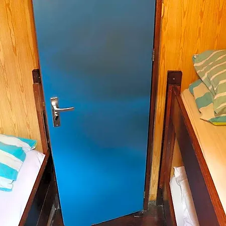 Intersail Hostel - Avontuur Hostel *