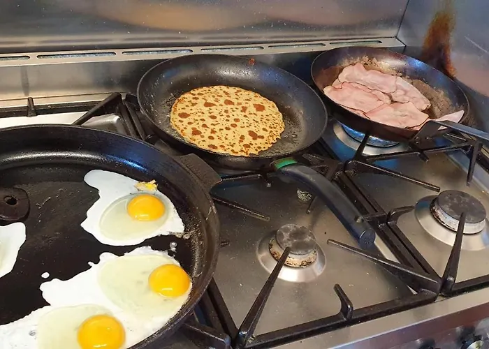 Intersail - Avontuur Hostel *